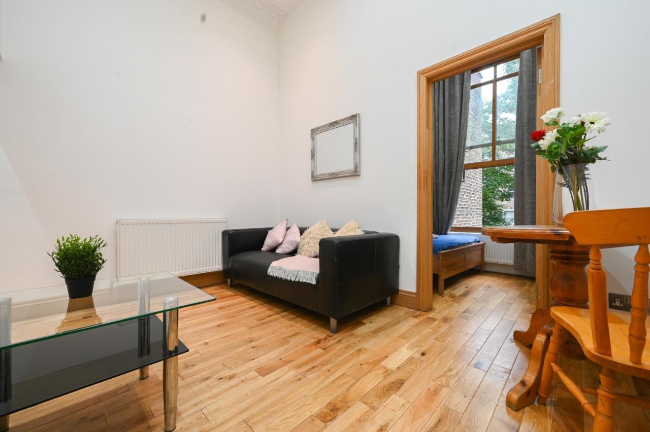 Imperial Earls Court Apartments Лондон Экстерьер фото