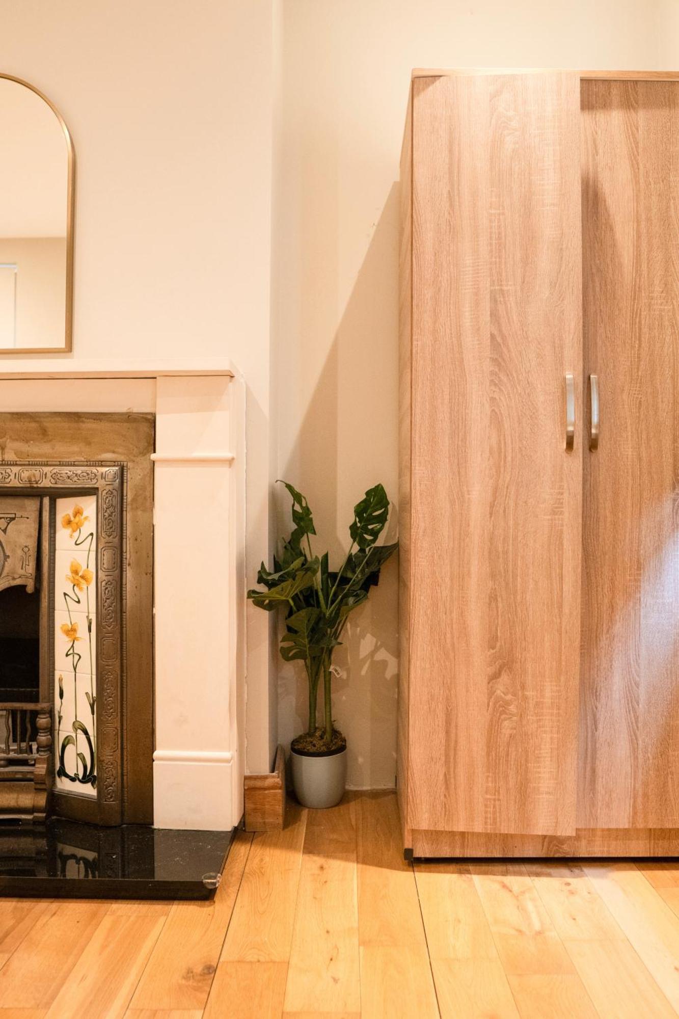 Imperial Earls Court Apartments Лондон Экстерьер фото